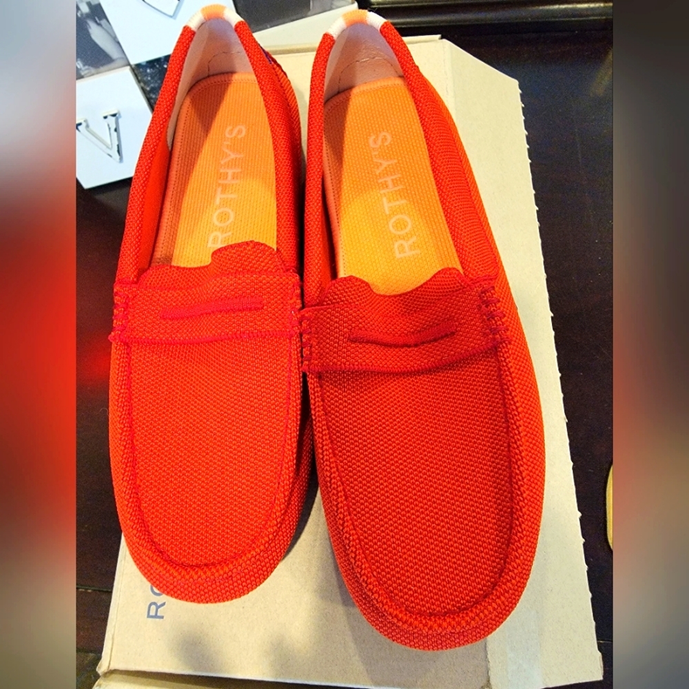 Rothys NWT drivers in red clementine